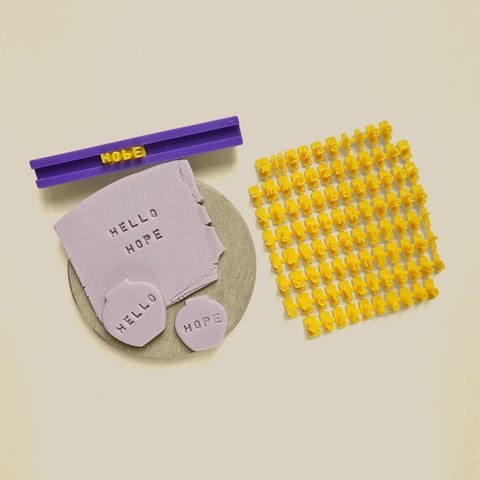 Stempel go gliny alfabet